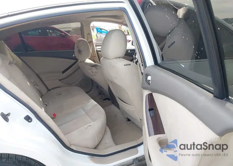 2010 Nissan Altima 2.5 S z USA, uszkodzony, nr VIN 1N4AL2AP5AN410905